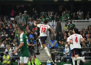 EN EL ESTADIO CIUDAD DE MÉXICO El Tri se quedó a un paso del sueño