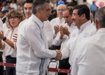 Américo Villarreal pondrá en marcha ciclo escolar de la UAT
