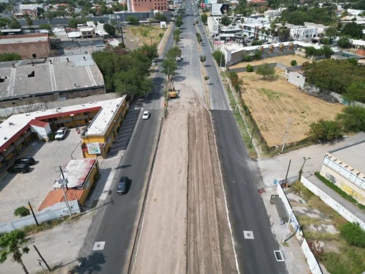 INFRAESTRUCTURA VIAL Avanza renovación de avenida Reforma
