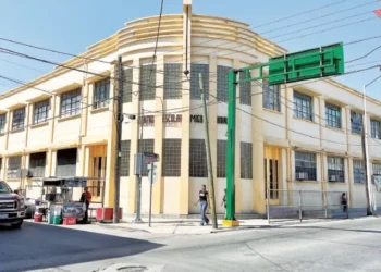 Urgen alumnos en escuelas del Centro
