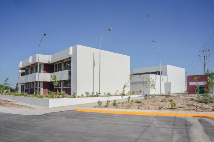 Atienden a las escuelas de la ciudad
