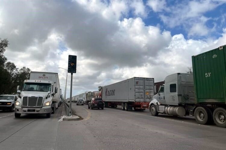 Pese a adversidades no cruzan por Colombia
