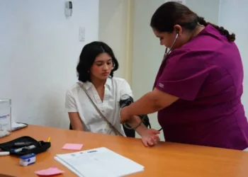Ofrecen certificados médicos gratis