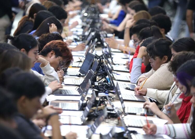 Detecta UNAM intentos de trampa en examen