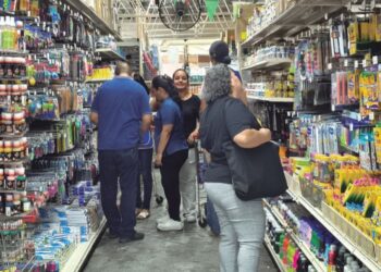 SURTIERON LISTAS DESDE MAYO Se adelantan papás a compra de útiles