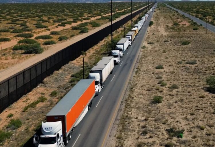 AUTOTRANSPORTE DE CARGA Urge dinero para carreteras