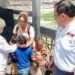 Reúne DIF a menores de EU con su madre