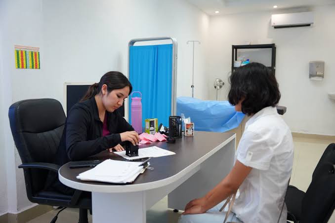 Ofrecen certificados médicos gratuitos