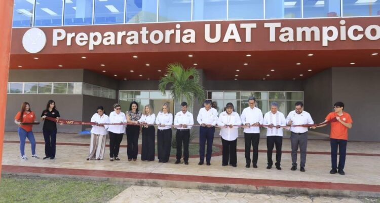 EN TAMPICO Inaugura AVA Prepa de la UAT