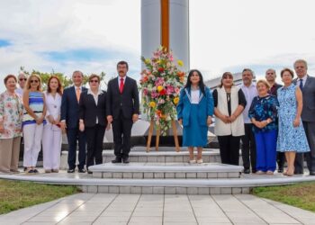 Conmemoran 76 aniversario de la UAT