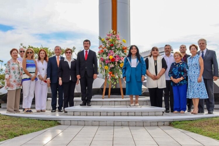 Conmemoran 76 aniversario de la UAT