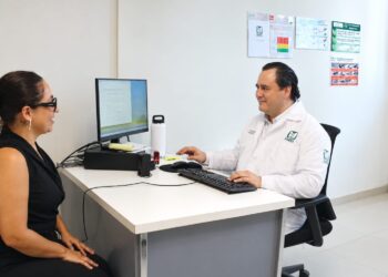 Alertan por fatiga crónica en mujeres