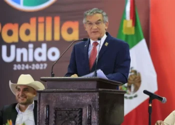 ACERCA BIENESTAR A COMUNIDADES Refrenda Américo apoyo al campo
