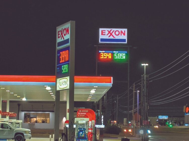 AHORA CARGAN MENOS ‘Pega’ al bolsillo alza en gasolina