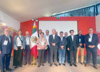 Asiste rector de la UAT a Cumbre en Japón