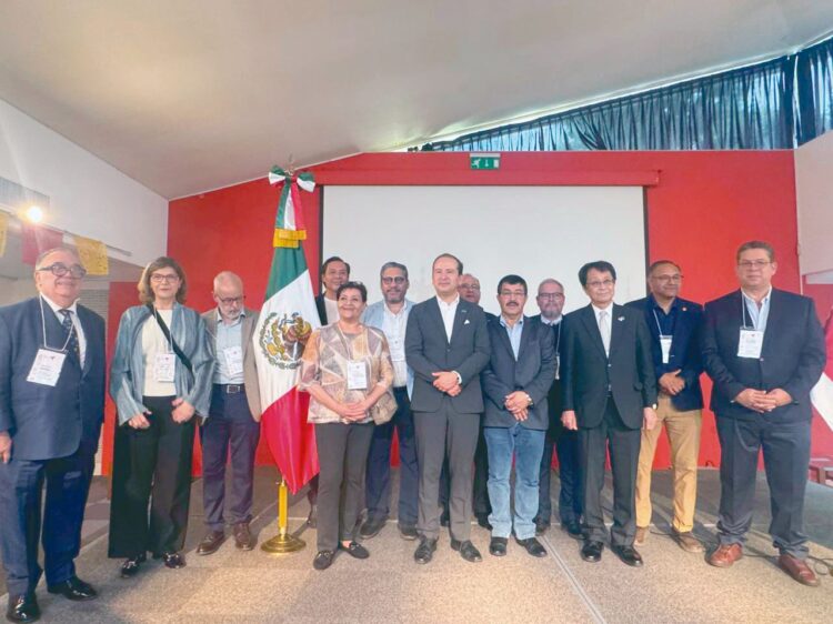 Asiste rector de la UAT a Cumbre en Japón