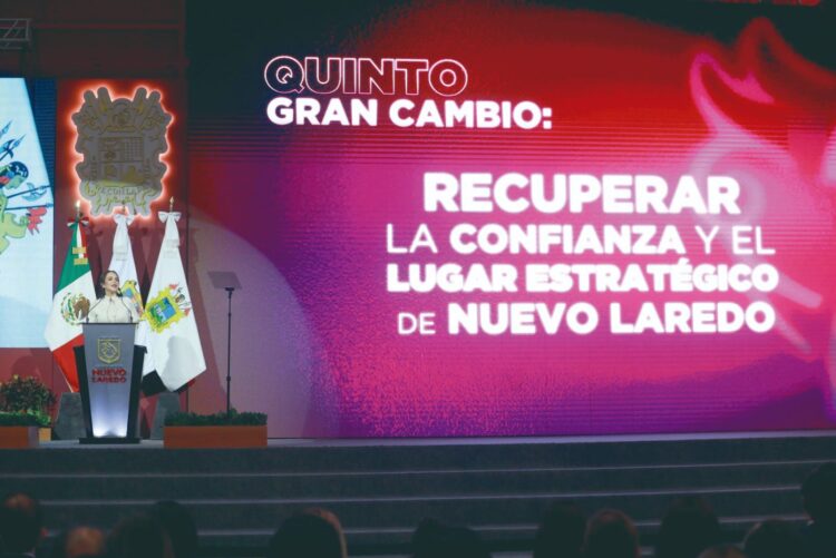 UNO DE LOS GRANDES EJES Impulsa el desarrollo económico