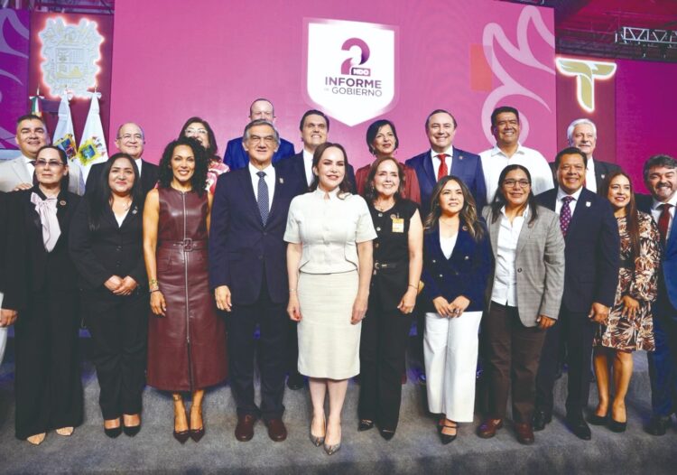 LEGISLADORES RESPALDAN SU LABOR Reconocen liderazgo de CLCR