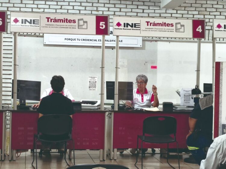 EL INSTITUTO NACIONAL ELECTORAL Llaman a tramitar su primera credencial
