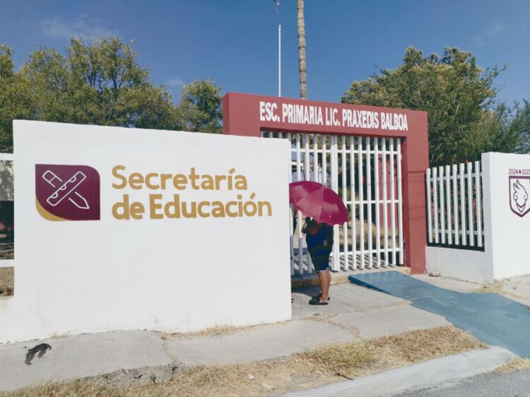 Revisan caso de docente en la primaria Praxedis Balboa