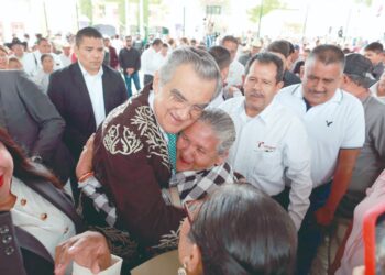 AVANCE HACIA TRANSFORMACIÓN Y BIENESTAR Reitera Américo apoyo a municipios