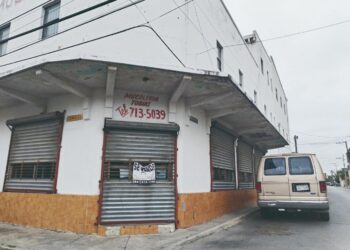 GUERRA COMERCIAL Centro ya no atrae para poner negocios