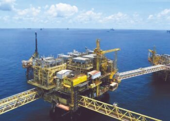 RECONFIGURAN SECTOR Presentan Plan de Hidrocarburos a 15 años