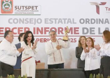 A TRABAJADORES DE LA SUTSPET Garantiza Américo pensiones por 25 años