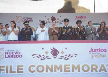 SE MANTIENEN VIVAS LAS TRADICIONES Encabeza CLCR desfile de Independencia