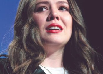 TRAS SEPARACIÓN DE JESSE Joy rompe en llanto