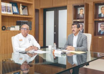 Impulsa rector nuevo modelo docente en UAT