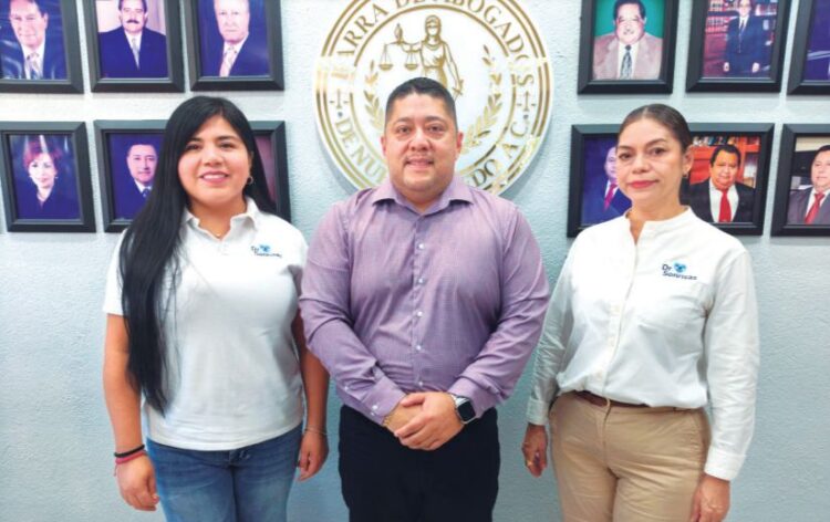 Firman convenio abogados y organización civil
