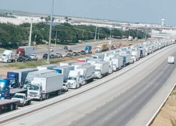 RINDE MÁS EL TRABAJO EN MÉXICO Nuevo Laredo, mejor en comercio y fábricas
