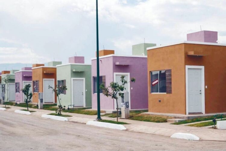 Construirán 10 mil viviendas