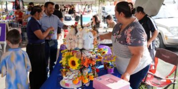 Llena Bazar Halloween la plaza zaragoza