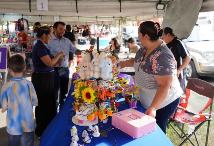 Llena Bazar Halloween la plaza zaragoza