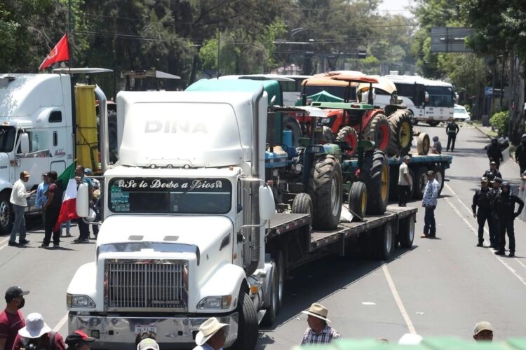 CRISIS EN EL SECTOR Transportistas harán paro hoy