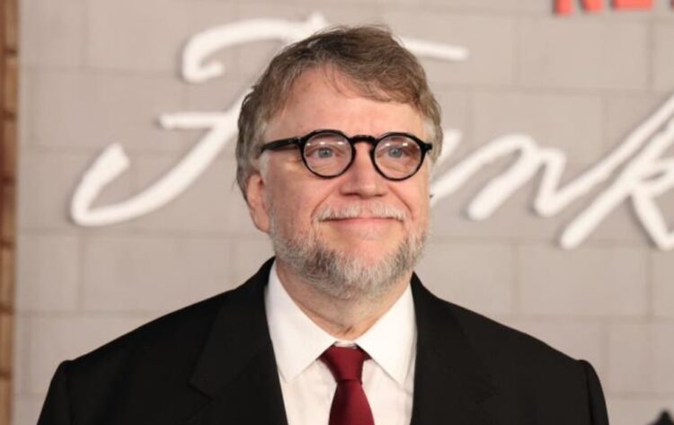 MUÑECOS DE ACCIÓN, LOS ELEMENTOS DE SUS PRIMEROS CORTOMETRAJES Guillermo del Toro cumple 62 años