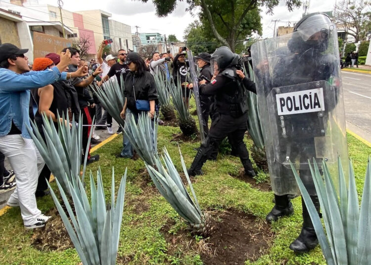 Piden mejor agua…y los reprimen