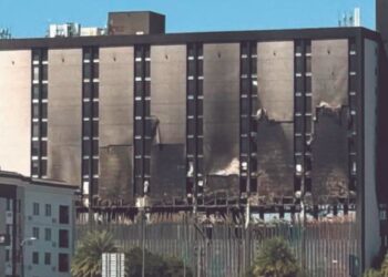 PERMANECE BAJO EVALUACIÓN Podrían demoler hotel siniestrado