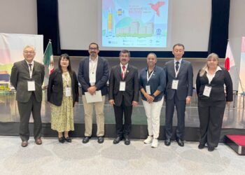 Modera mesa de diálogo de rectores México-Japón
