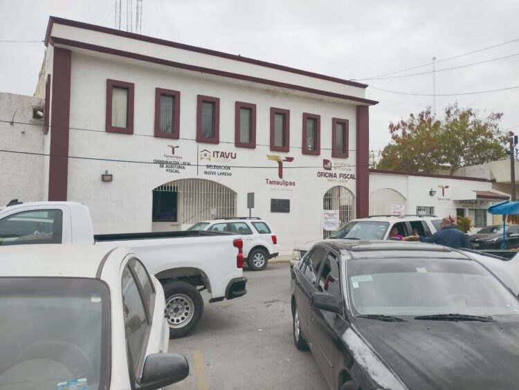 Se complica cambio de dueño en regularizados