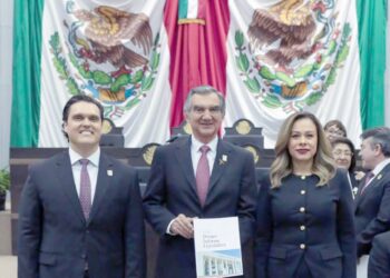 EN EL ESTADO Los tres Poderes, al servicio del pueblo: AVA