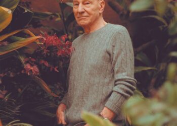 EL CAPITÁN PICARD Y PROFESOR XAVIER Muere a los 86 años Sir Patrick Stewart