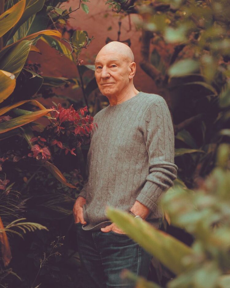 EL CAPITÁN PICARD Y PROFESOR XAVIER Muere a los 86 años Sir Patrick Stewart