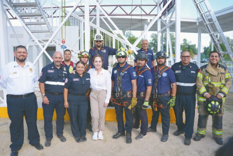 CARMEN LILIA CANTUROSAS Dignifica al personal que cambia a NLD