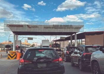 PARA AGILIZAR CRUCE A LAREDO, TX Abren segunda caseta del SENTRI