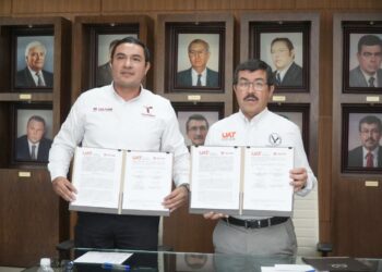 Firman convenio UAT y Colegio de Tamaulipas