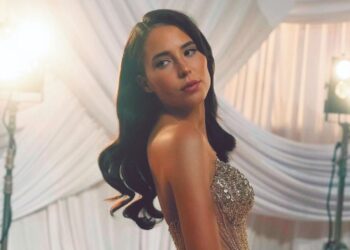MAJO AGUILAR Canta corrido a Tom Cruise