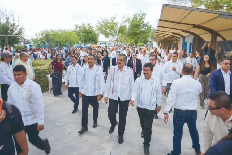 Inauguran Dámaso y Américo nuevos espacios universitarios